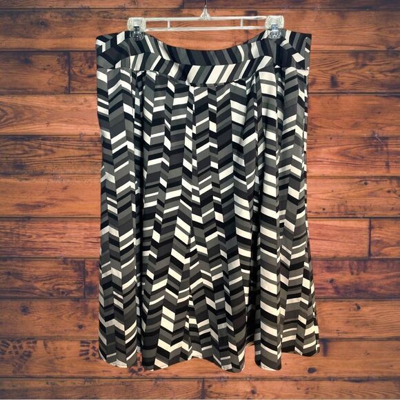 5 for $25🔥Cato Colorblock Chevron Zip Side Skirt 22W - Picture 2 of 5